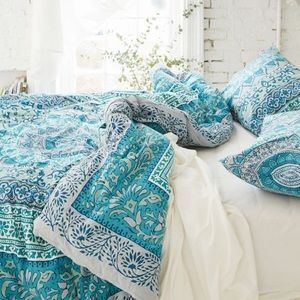 Urban outfitters mandala bedding